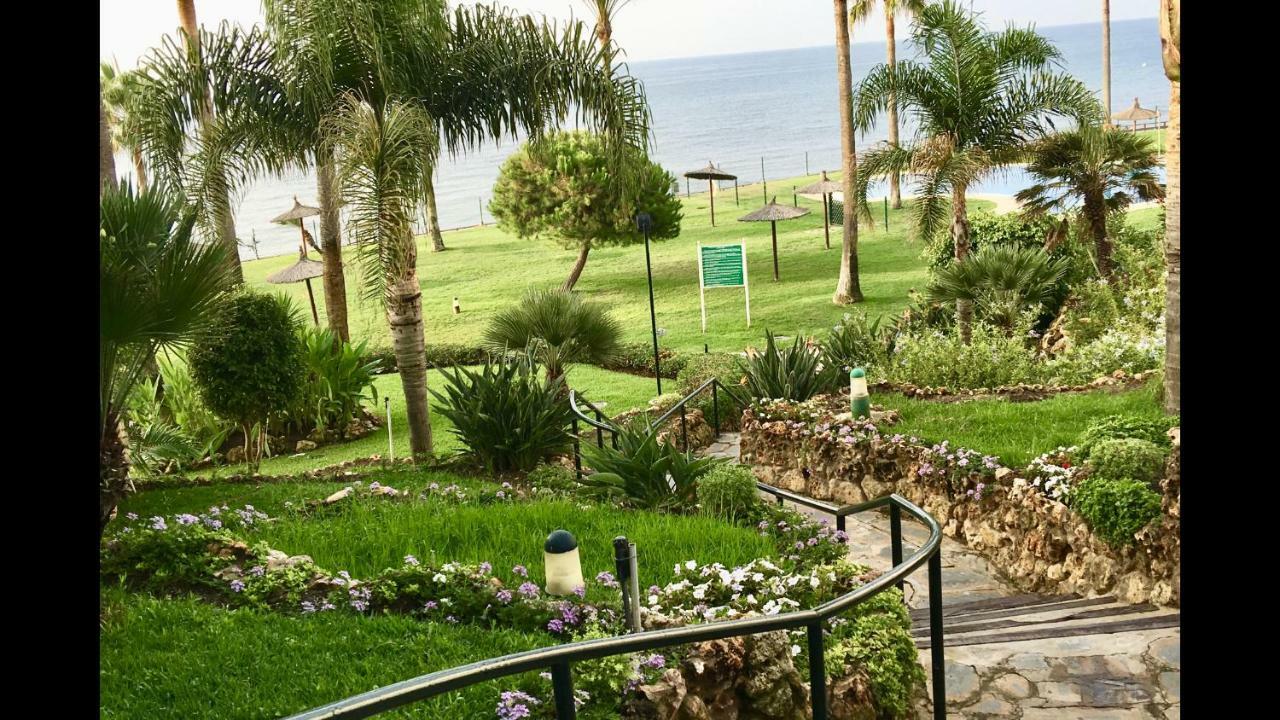 Mi Capricho C16 Beachfront Apartment Sitio de Calahonda Dış mekan fotoğraf